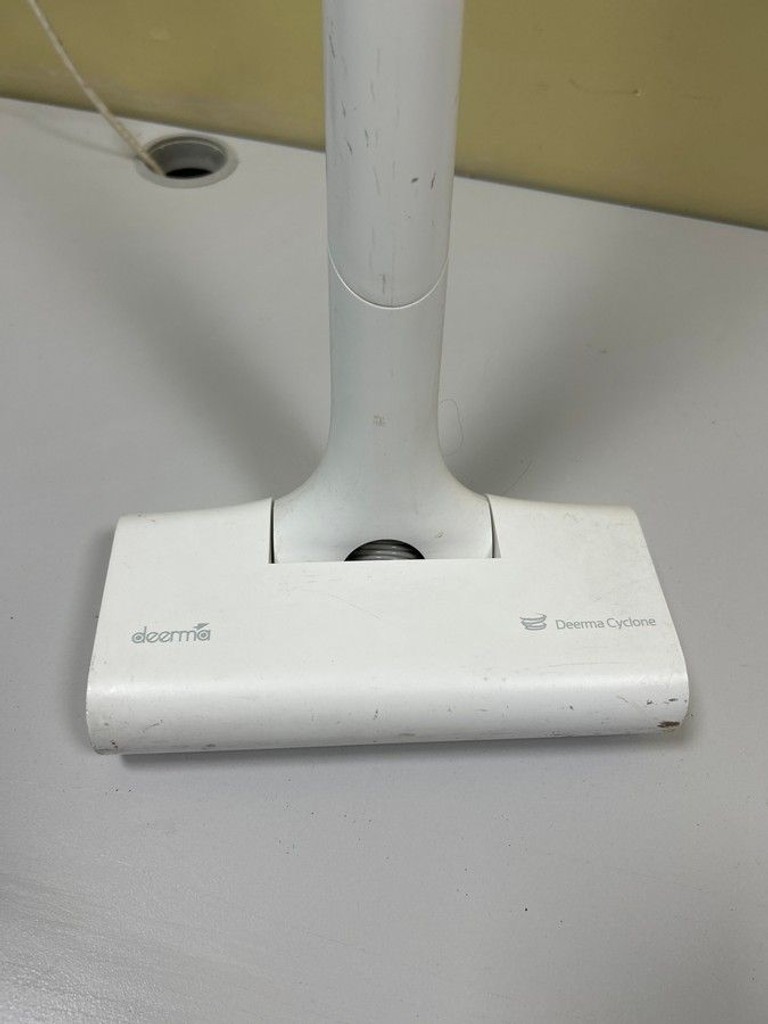 Дешево Deerma VC01 Cordless Vacuum Cleaner White (DEM-VC01) з ломбарду
