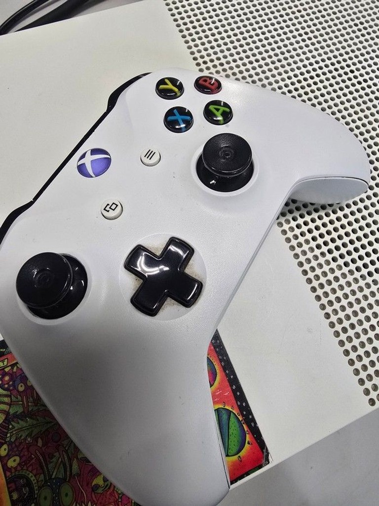 Microsoft Xbox One S 500GB Код:01-200901210. Зображення 5