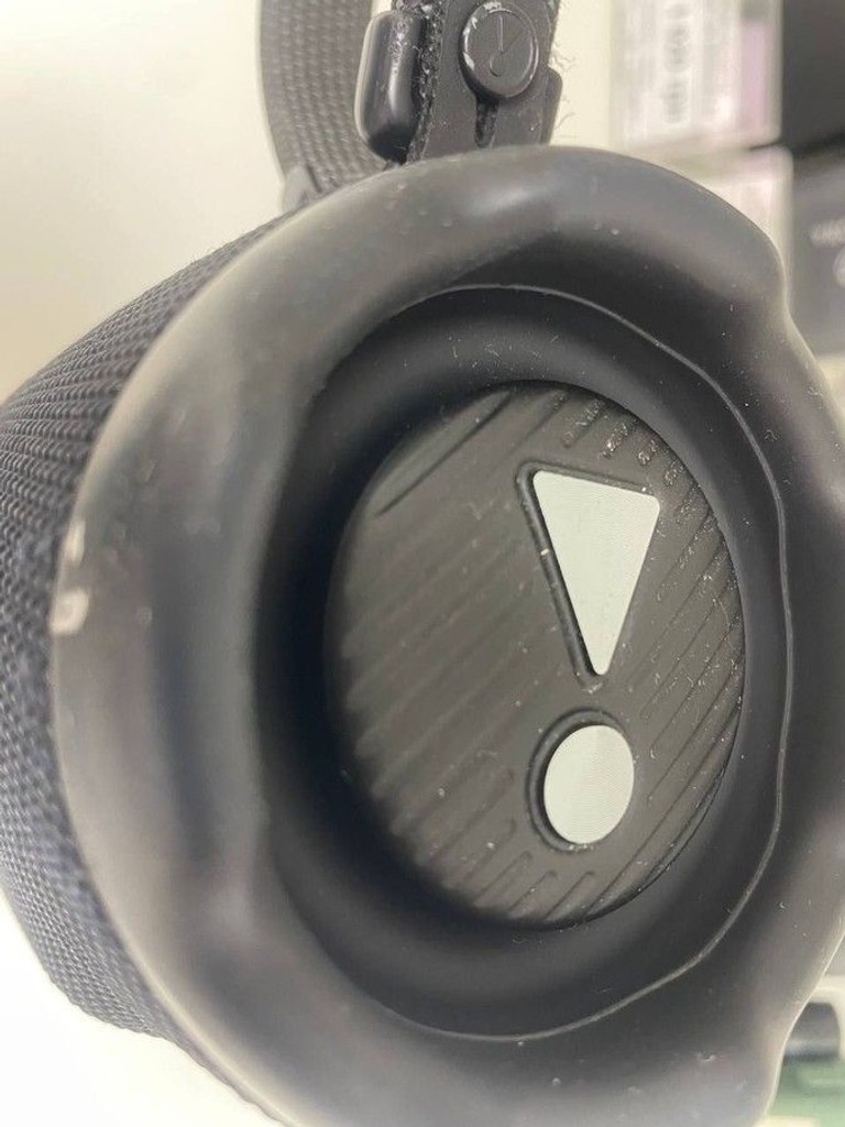 Дешево JBL Charge 6 Black з ломбарду