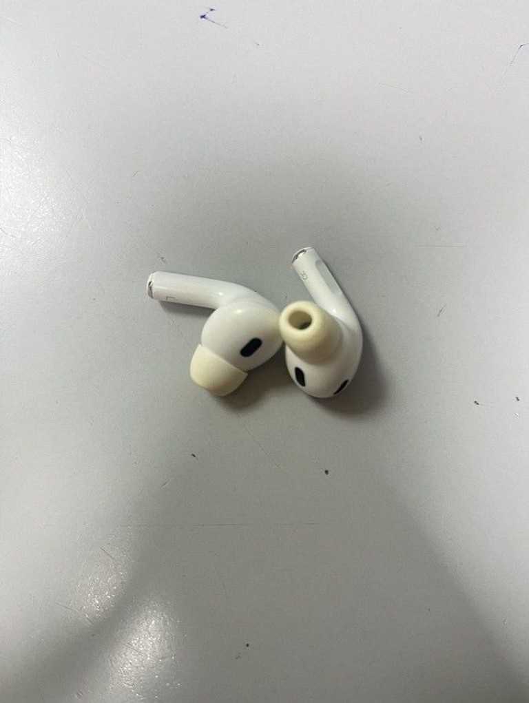 Оголошення Apple airpods pro 2nd generation magsafe Б/У