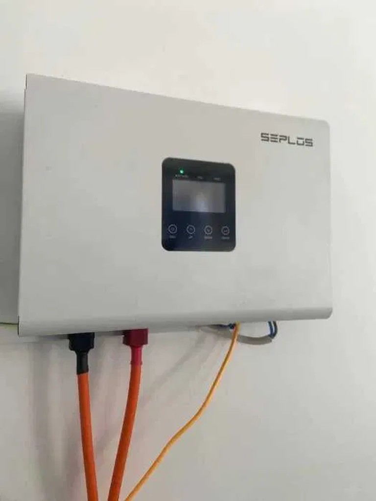 Оголошення Інвертор 6 кВт гібридний Seplos GOLF-S-H-6kW 48V Б/У
