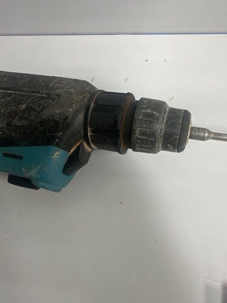 Розпродаж Makita HR2630, продавець Техноскарб