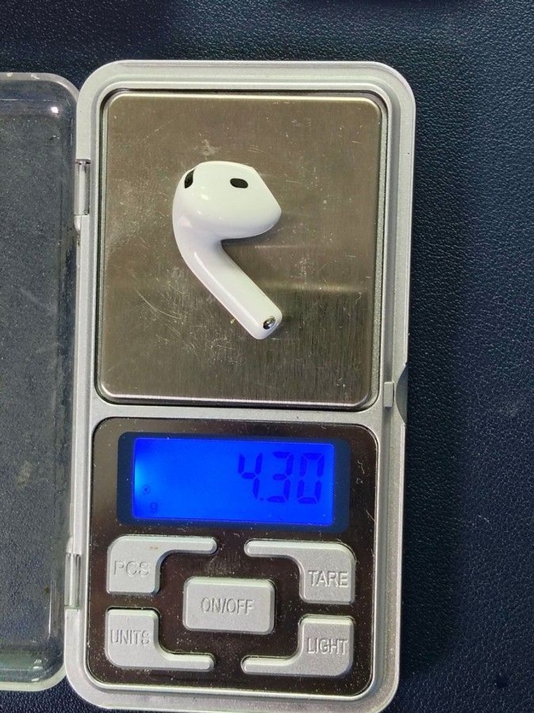 Оголошення Apple airpods 4 Б/У