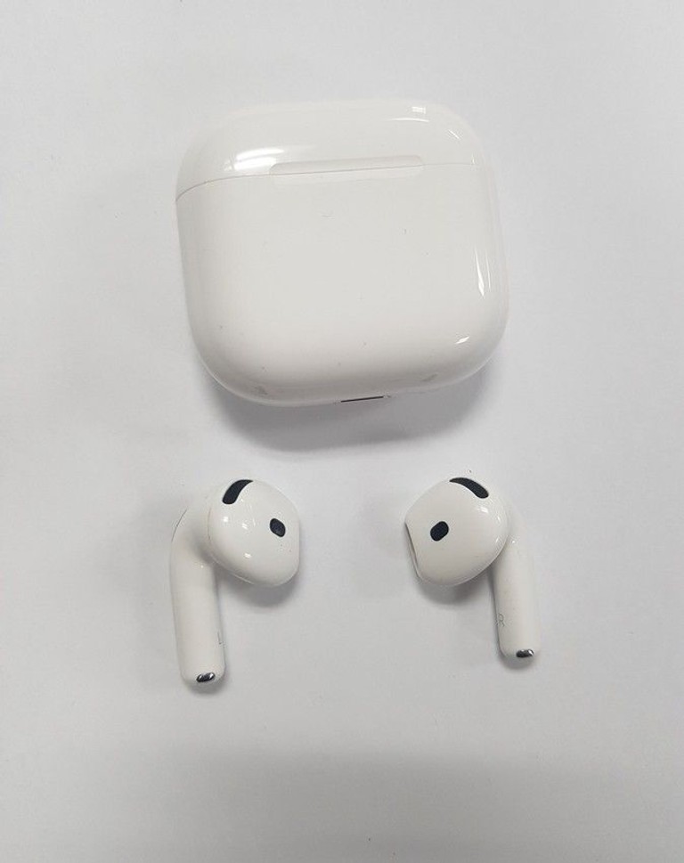 Объявление Apple airpods 4 with active noise cancellation Б/У