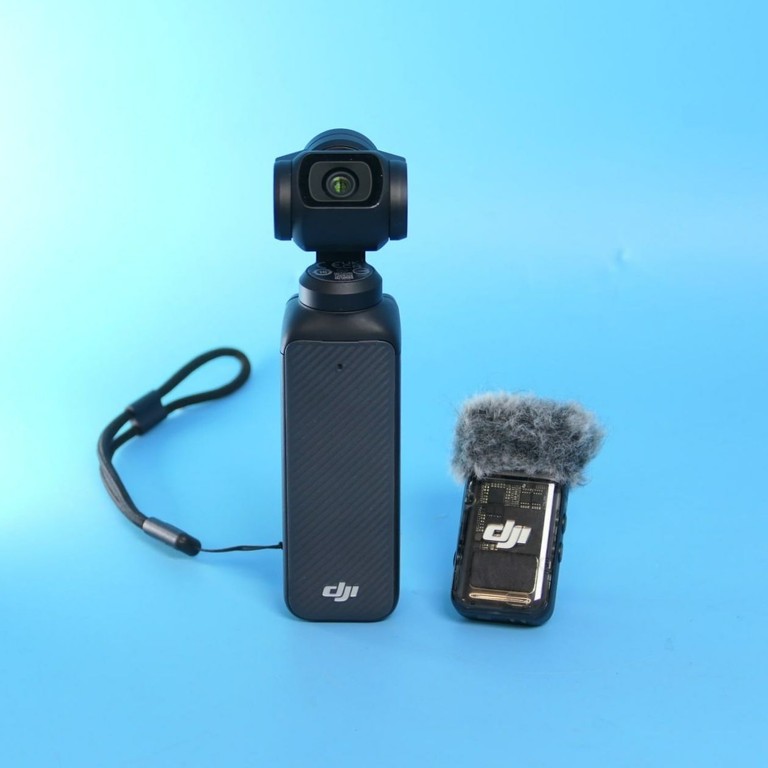 Купить DJI Osmo Pocket 3 Creator Combo з бездротовою радіосистемою DJI Mic 2. Повний Комплект. Б/У