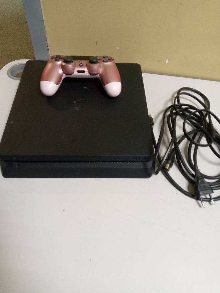 Sony playstation 4 slim 1tb