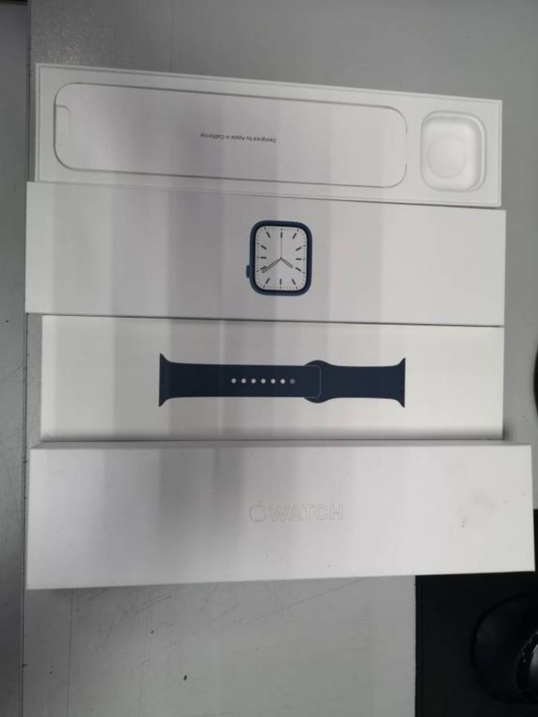 Apple watch series 7 gps 45mm aluminum case with sport band