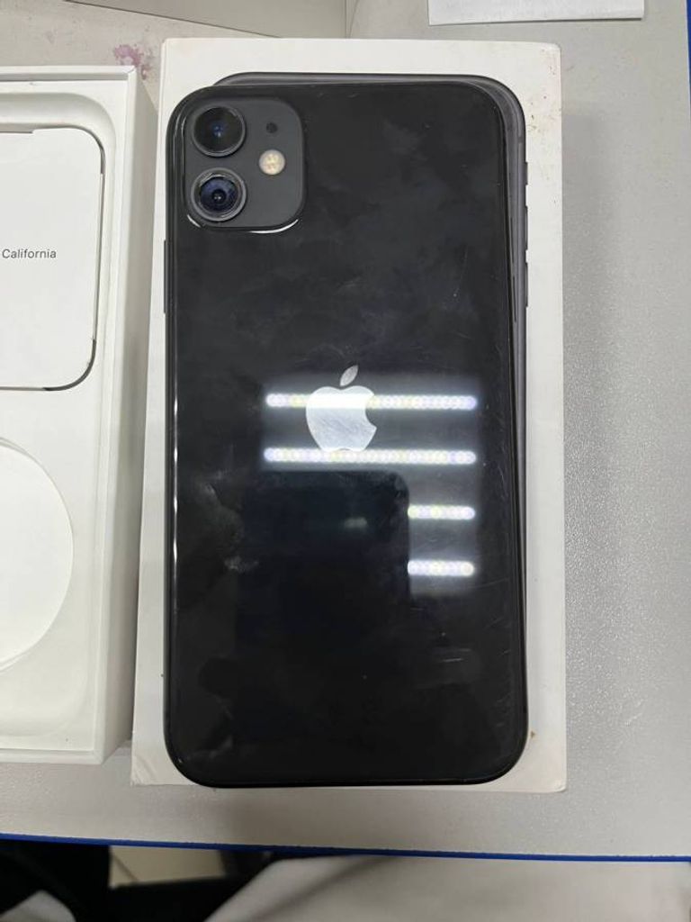 Apple iPhone 11 64GB White (MWL82)