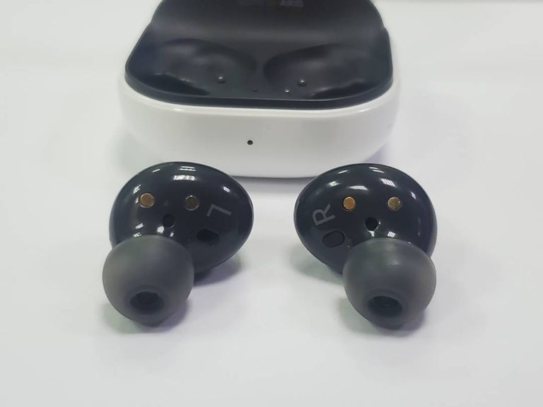 Samsung galaxy buds2