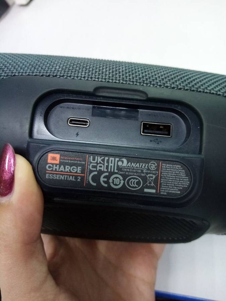 Jbl charge essential 2