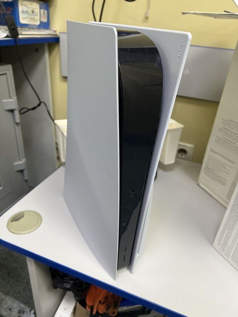 Купити Sony PlayStation 5 825GB Б/У