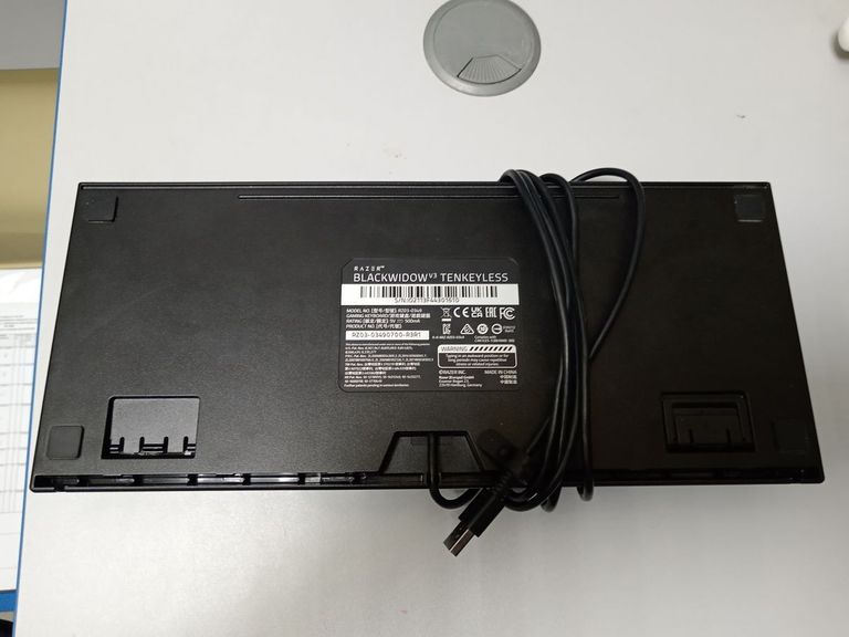 Дешиво Razer blackwidow v3 tkl с ломбарда