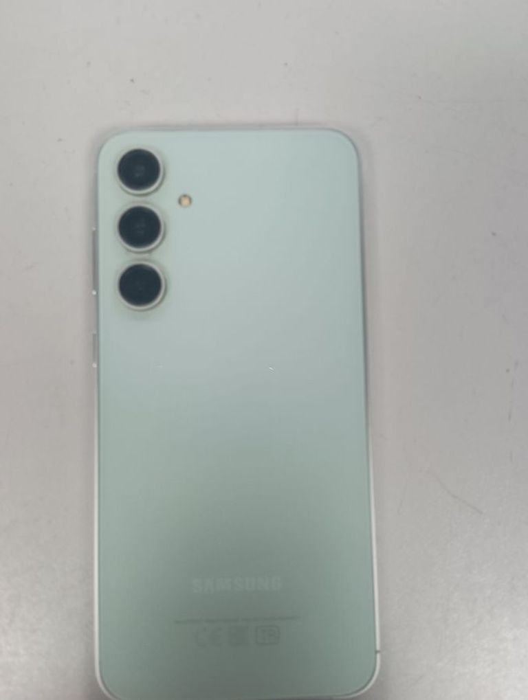 Оголошення Samsung galaxy s23 fe sm-s711b 8/128gb Б/У