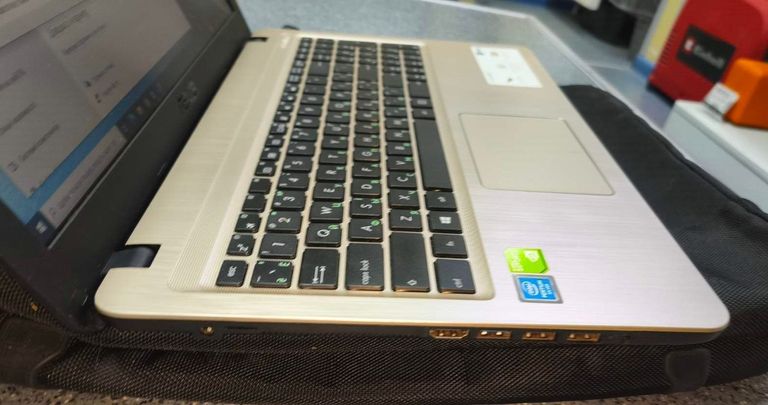 Asus 15/pentium n5000 ddr4/4gb ddr4/hdd 500 gb/ssd *відсутній/geforce mx110 2gb Код:01-200625332. Изображение 8