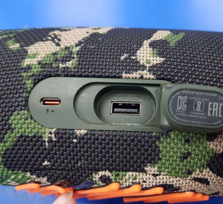 Дешево Jbl charge 5 з ломбарду