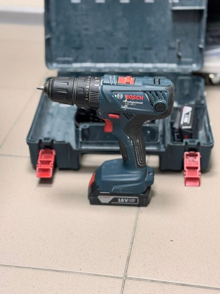 Оголошення Bosch GSB 180-Li (06019F8302) Б/У