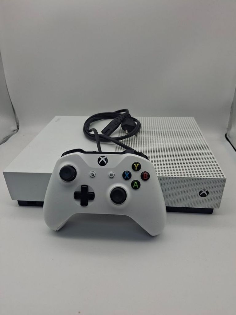 Купити Microsoft Xbox One S 1TB Б/У