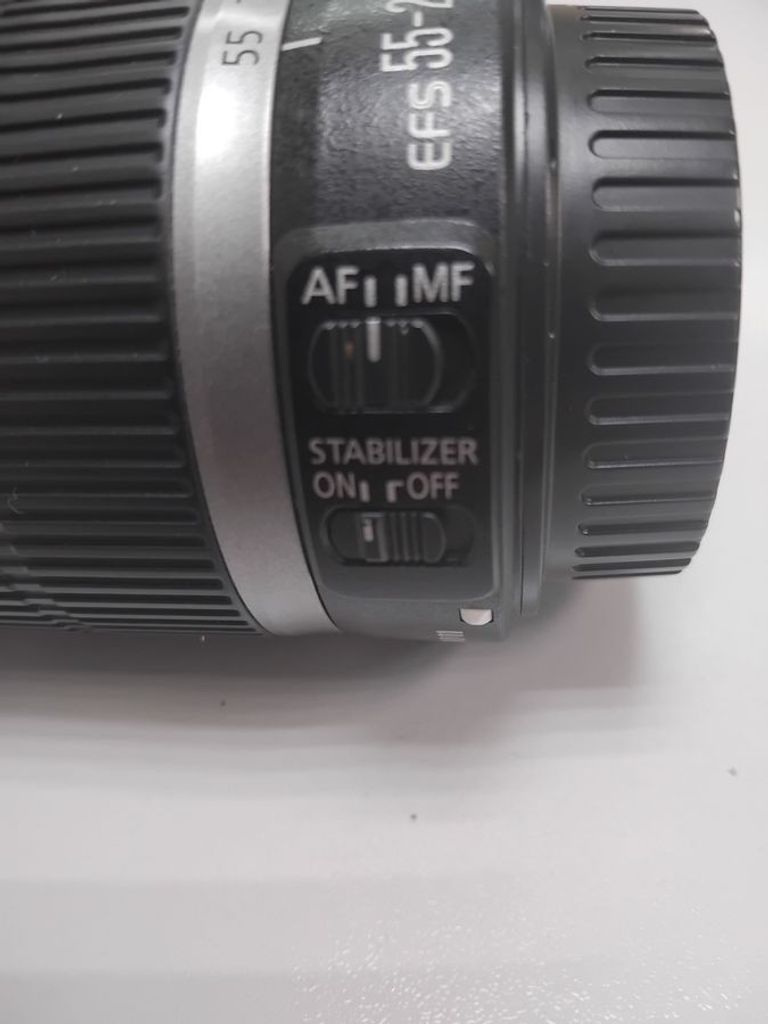 Canon EF-S 55-250mm f/4-5,6 IS Код:01-200758801. Изображение 7