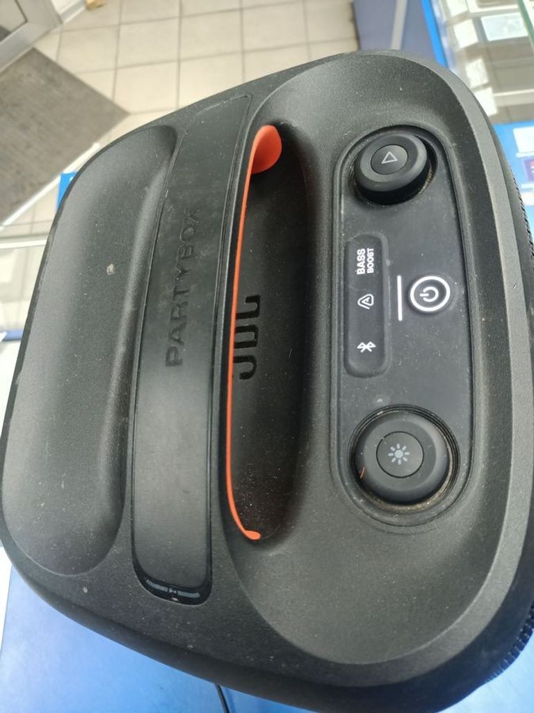 Розпродаж Jbl partybox encore essential 2, продавець Техноскарб