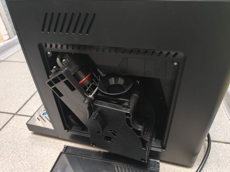 Дешево Cecotec cremmaet compactccino cafetera з ломбарду