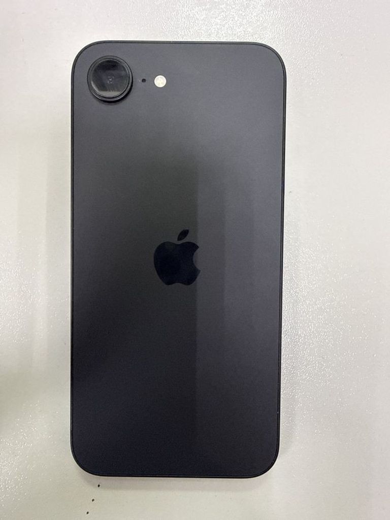 Дешево Apple iPhone 16e 128GB Black з ломбарду