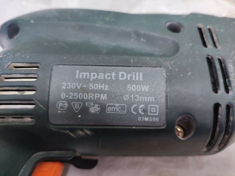 Дешево Bosch (Копія) psb 700 re з ломбарду