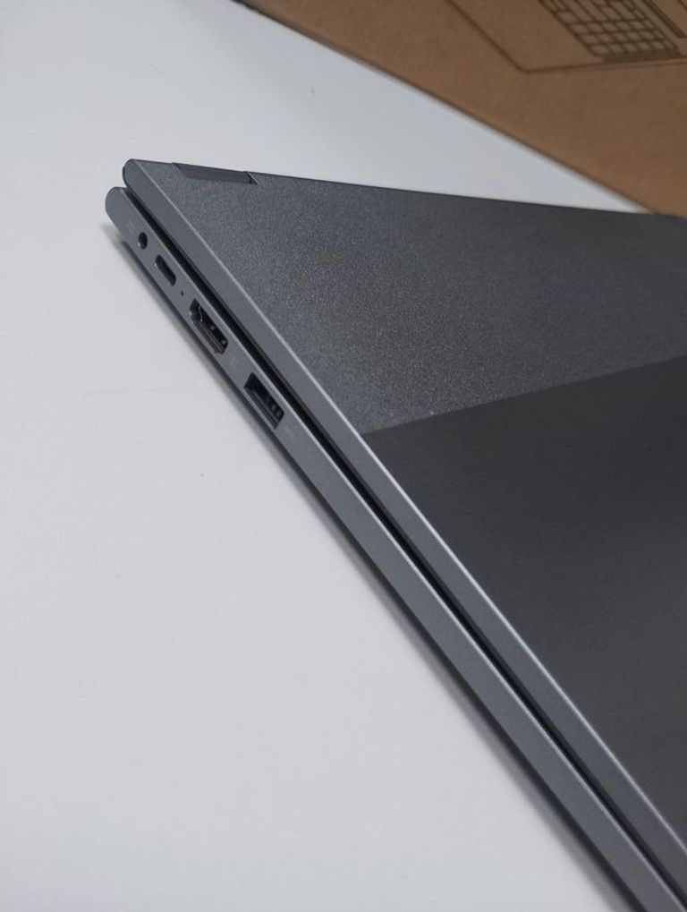 Tpv ul156-a екр.15.6/amd ryzen 3 3200u/ram16gb/ssd512gb Код:01-200800204. Зображення 8