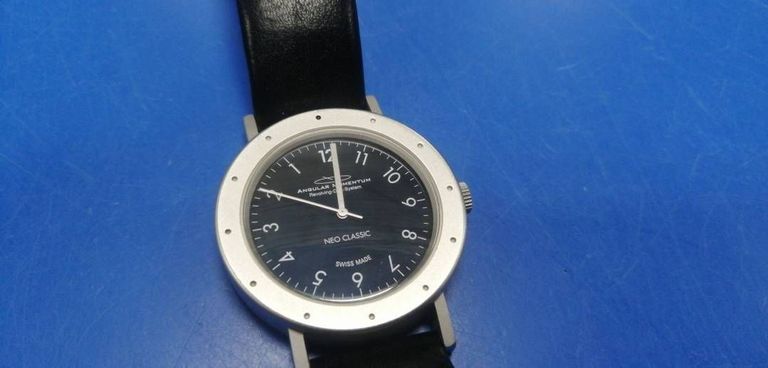 Объявление Angular Momentum revolving-disk-system swiss made quartz Б/У