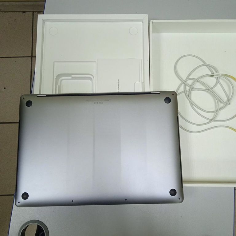 Apple macbook pro 16" 2019 /a2141 /core i7 2,6ghz /ram 16gb /ssd 500gb /amd radeon pro 5300m Код:01-200815812. Зображення 6