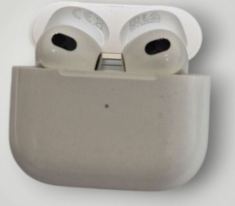 Купити Apple airpods 3rd generation Б/У