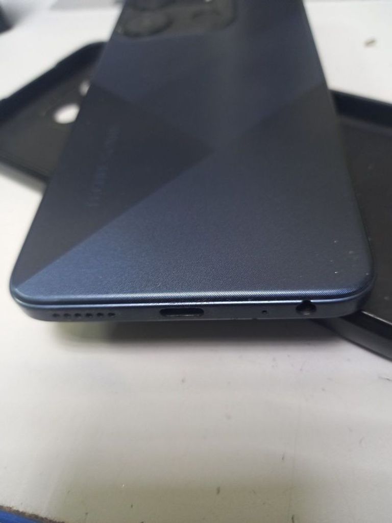 Купити Tecno spark go 2023 bf7n 3/64gb Б/У