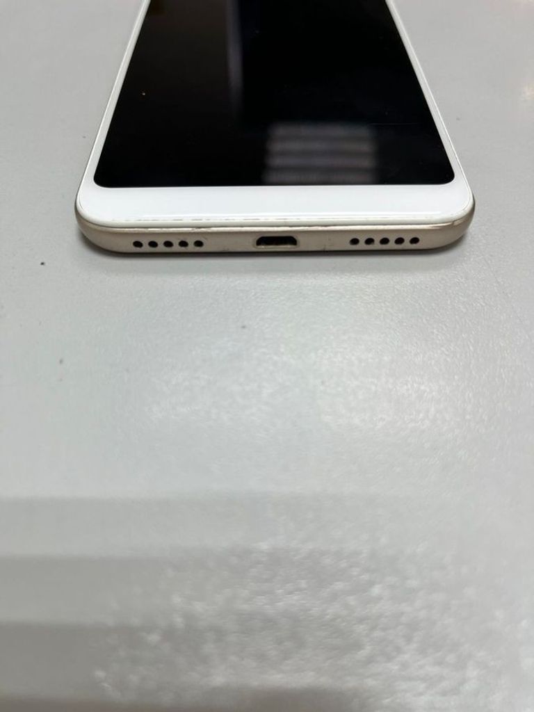 Xiaomi redmi 5 plus 3/32gb Код:01-200819177. Зображення 5