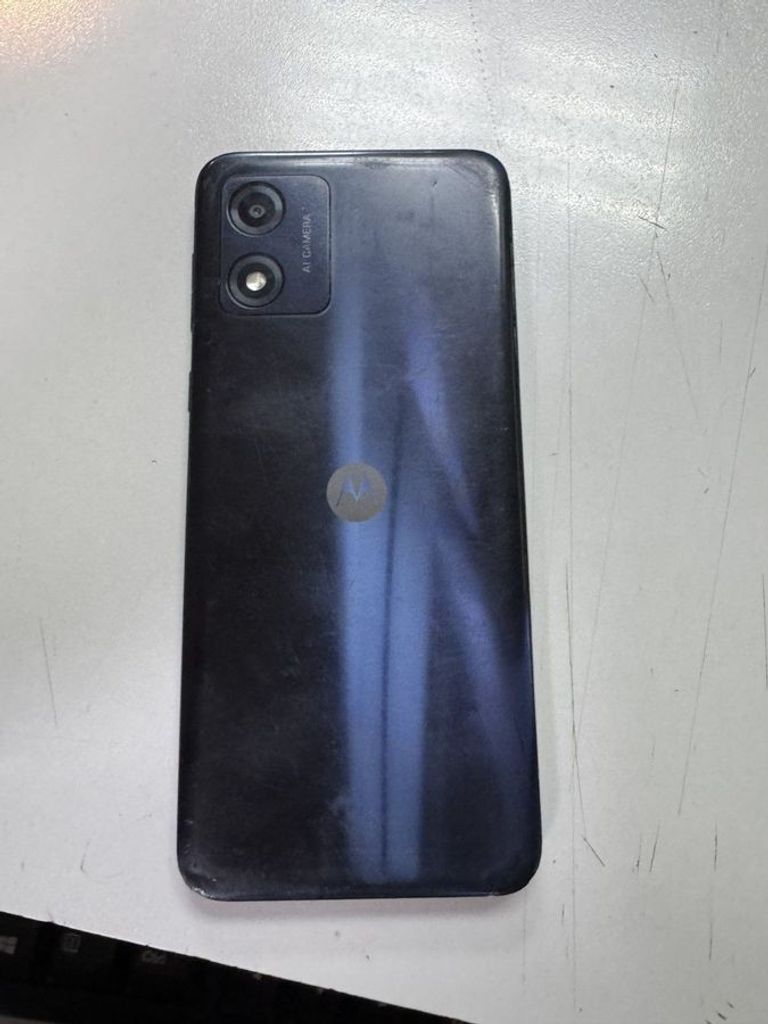 Объявление Motorola moto e13 2/64gb Б/У