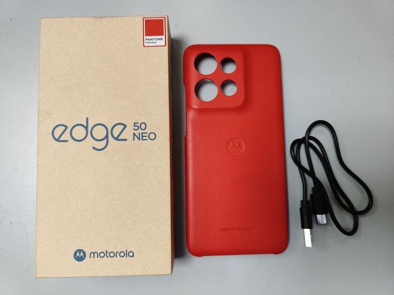 Розпродаж Motorola edge 50 neo 8/256gb, продавець Техноскарб