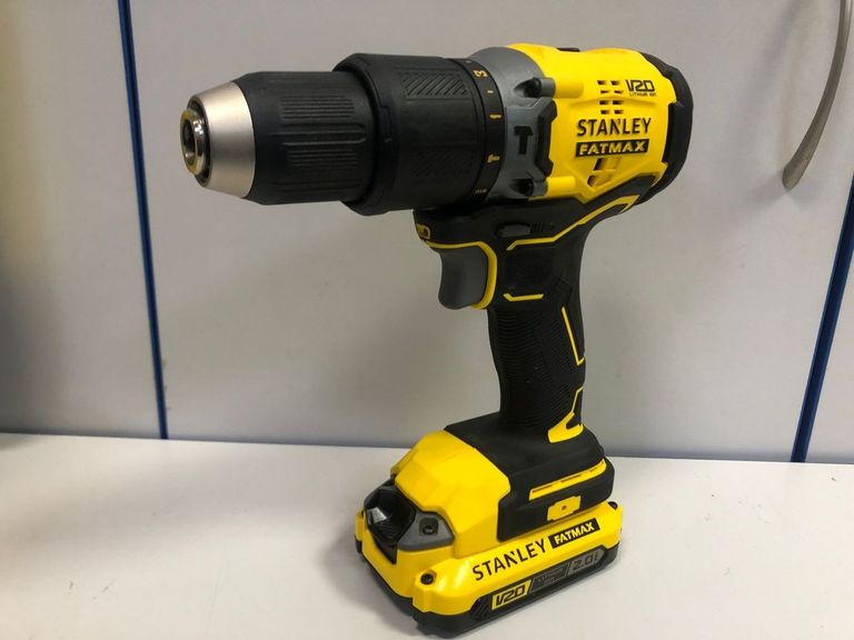Распродажа Stanley SFMCD715D2K, продавец Техноскарб