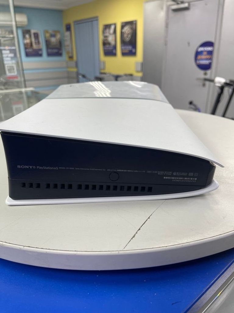 Объявление Sony PlayStation 5 Slim Digital Edition 1TB Б/У