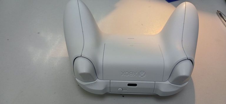 Дешево Microsoft xbox series x s wireless controller з ломбарду