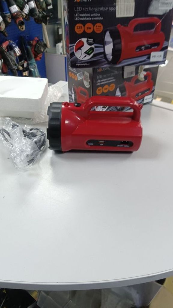 Дешево Solight WN23 LED flash light+powerbank з ломбарду