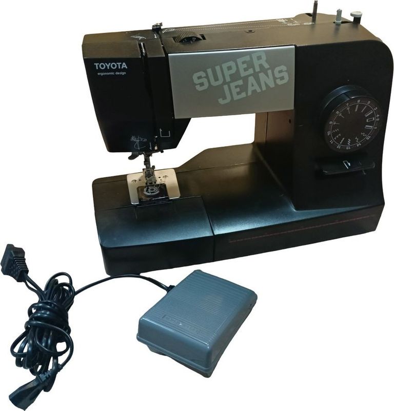 Купити TOYOTA Super Jeans 15 Б/У