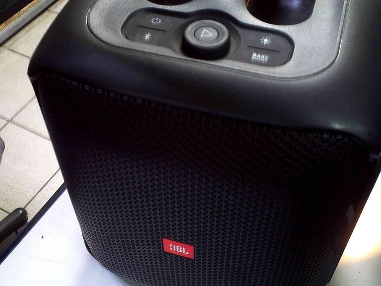 Купити Jbl partybox encore essential 2 Б/У