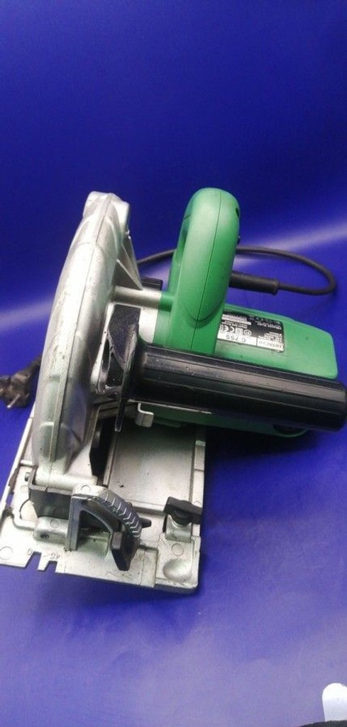 Дешиво Hitachi C7SS с ломбарда