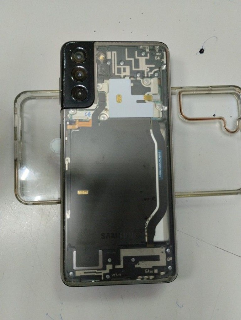 Оголошення Samsung galaxy s21+ sm-g996u1 8/128gb Б/У