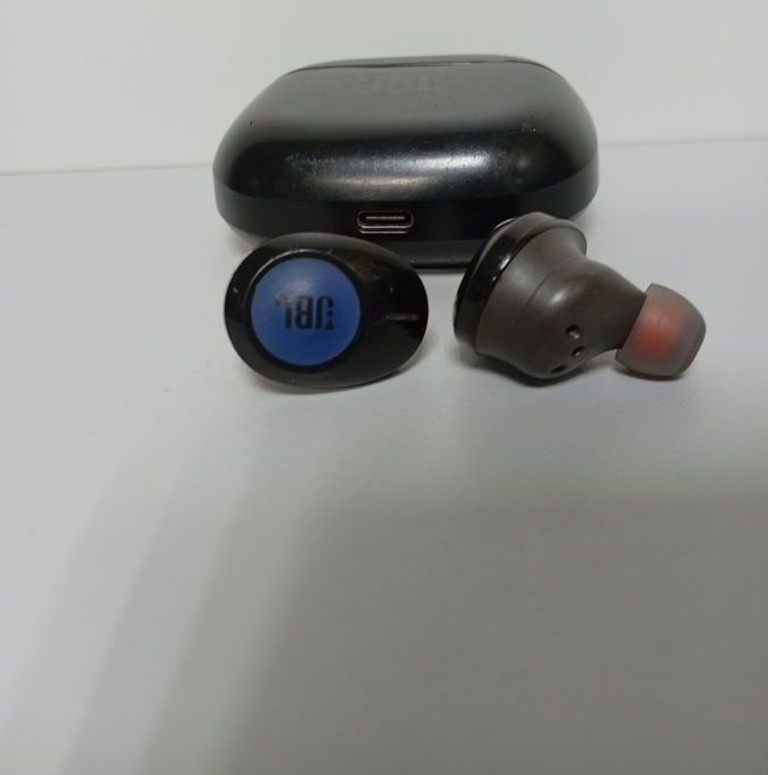 Объявление Jbl tune 125tws Б/У