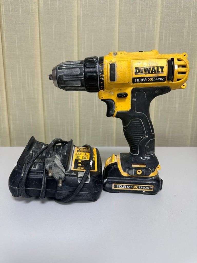 Купить Dewalt dcd710 1акб 1.3ah зп Б/У