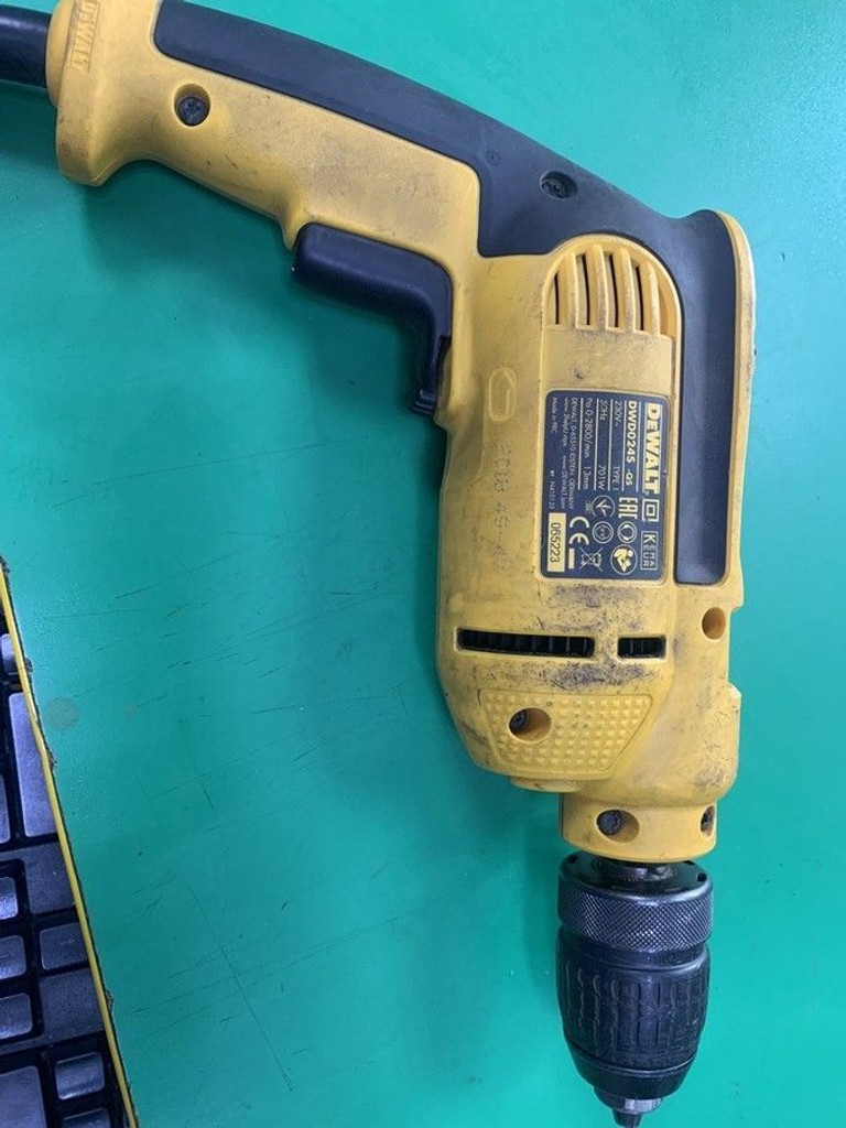 Оголошення Dewalt DWD024S Б/У