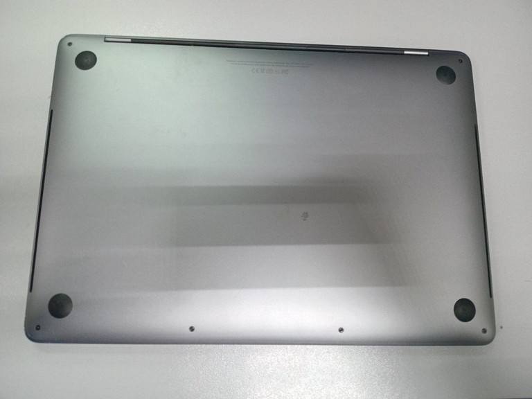 Дешиво Apple a1989 macbook pro 13,3" core i7 2,7ghz/ram16gb/ssd500gb/intel iris plus graphics 655 с ломбарда