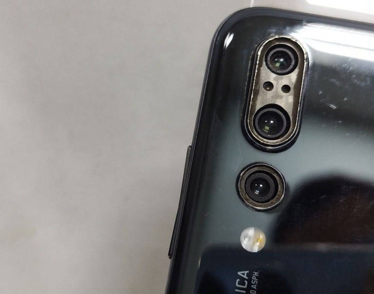 Huawei p20 pro 6/128gb Код:01-200999822. Изображение 5