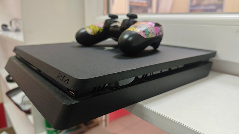 Дешево Sony playstation 4 slim 500gb з ломбарду