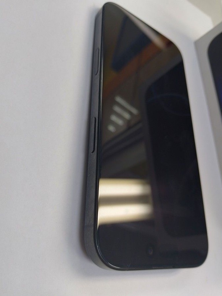 Купити Apple iphone 16 pro 128gb Б/У
