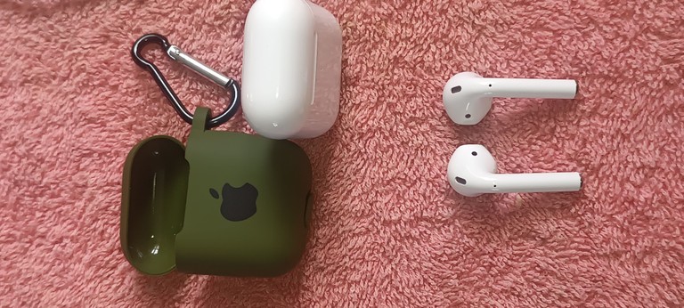 Дешево Apple airpods 2 gen a1938 / a2032 / a2031 2019р з ломбарду